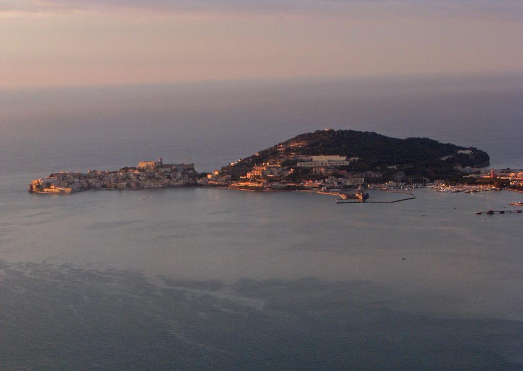 Il Nido Dei Gemelli Villa Formia Buitenkant foto